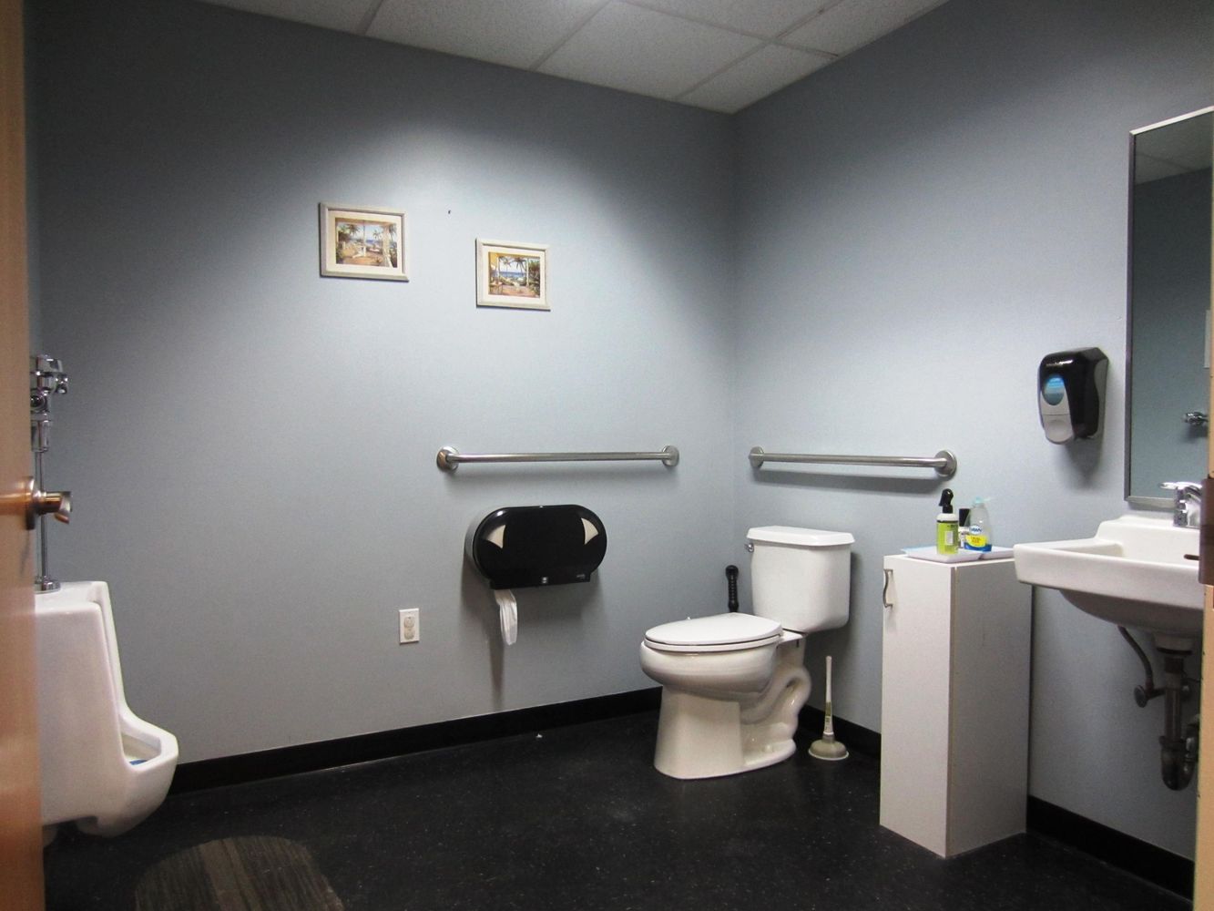 1438 Main St, Sanford, ME 04073